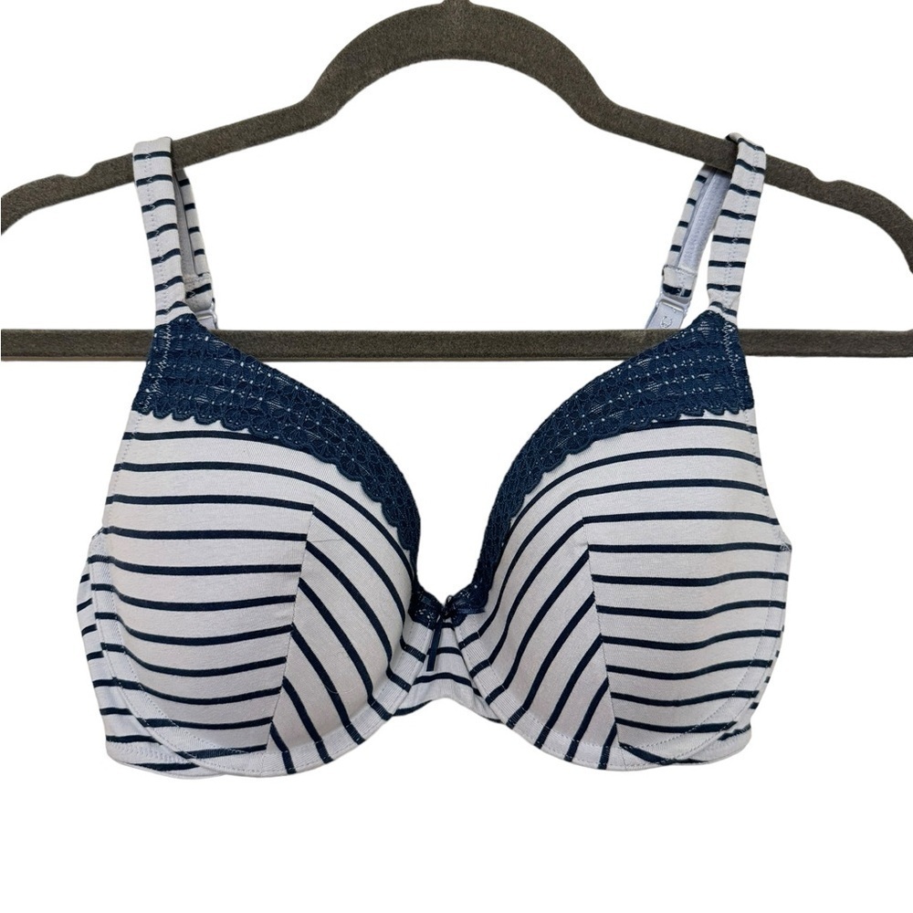 Cacique Lightly Lined Cotton Tshirt Bra  32 DD